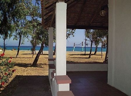 Villaggio Simenzaru Mongiove Bagian luar foto